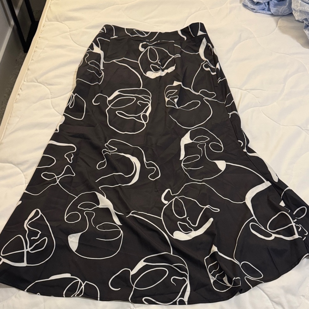 Juniors skirt blk/wht